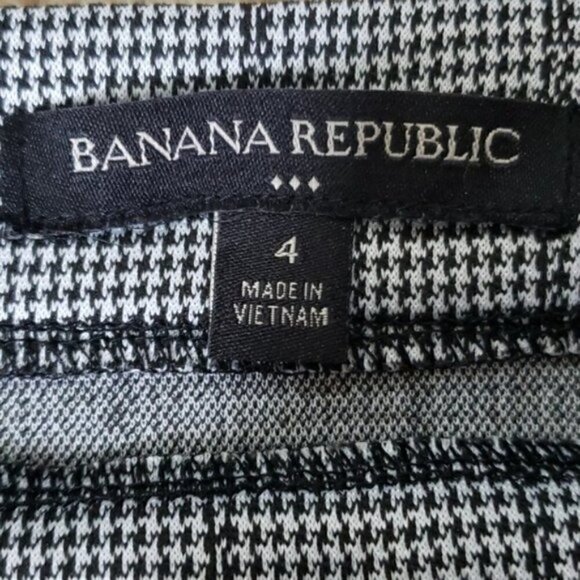 Banana Republic Factory | Gray Plaid Ruffle Hem Skirt Size 4 - Picture 4 of 4